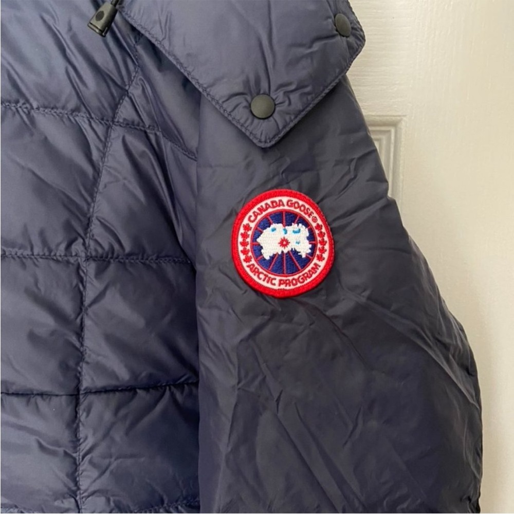 CANADA GOOSE Women’s Ellison Down Jacket - Picture 3 of 7